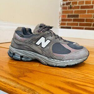 New Balance 2002R Gore-Tex Magnet Mood Indigo M2002RXA size 10.5